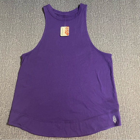 Free People Movement Inhale Solid Tank - Picture 2 of 13